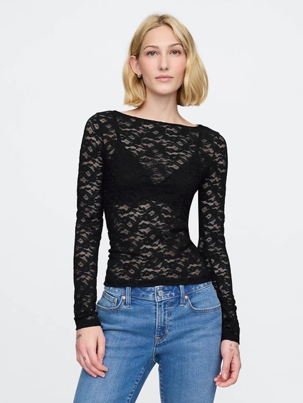 NWT. GAP Lace Long-Sleeve